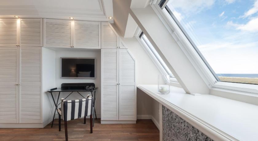 Kampen Stronhof Kampen 4-Star Guesthouse restaurant