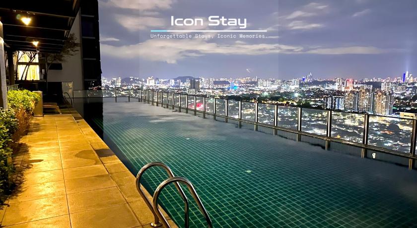 Premium Retreat Suite @ Icon City + Infiniti pool - image 9