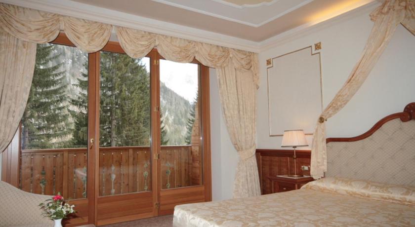 Image of Suite 15