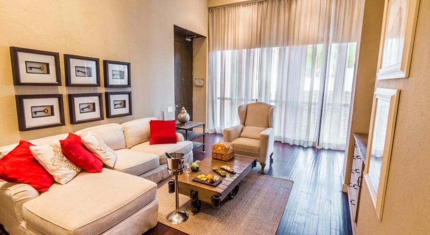 Image of Suite with Balcony 3