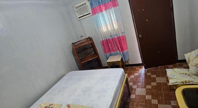 Image of Budget Room 3
