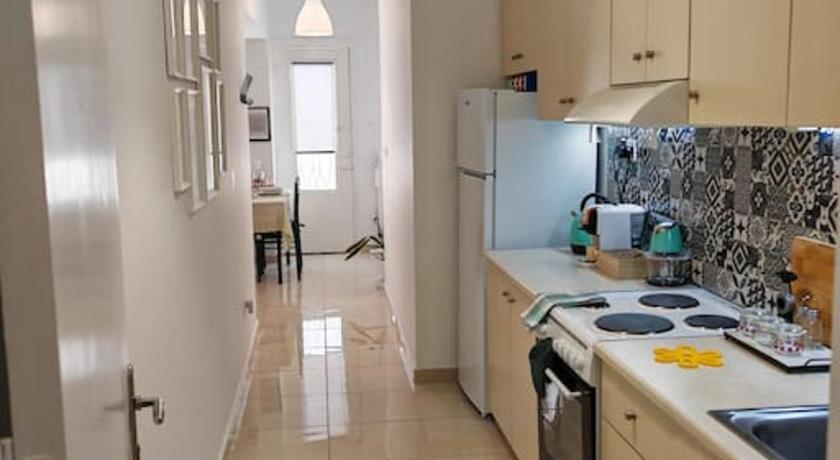 Leo's and Xerxes' place - image 14