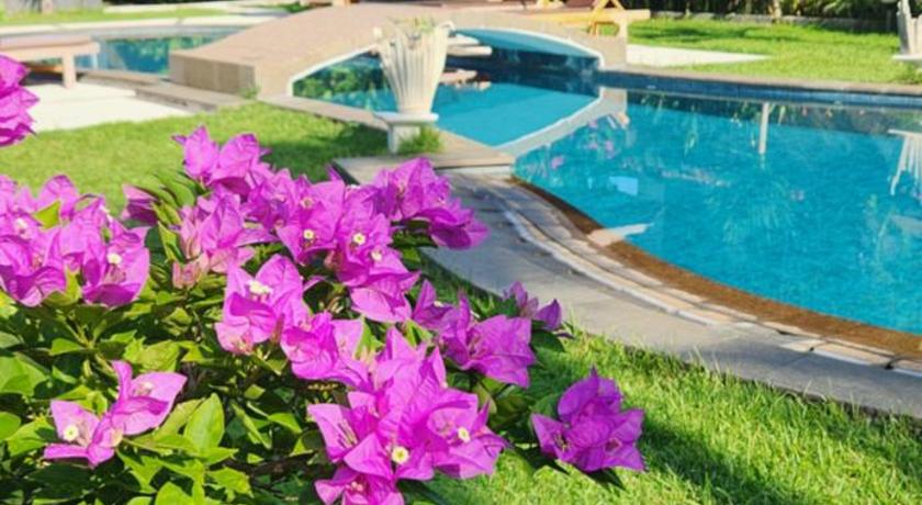 Dalia Budget Hotel – Senggigi Beach, ID