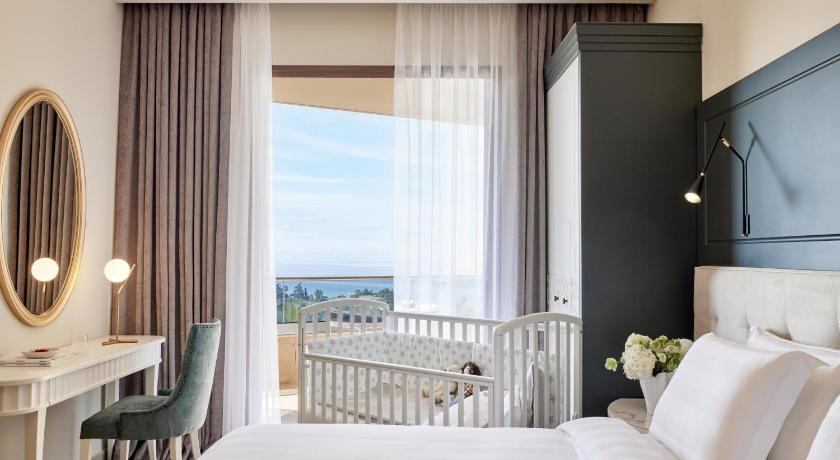 Image of Family Suite Two-Bedroom Sea View 5