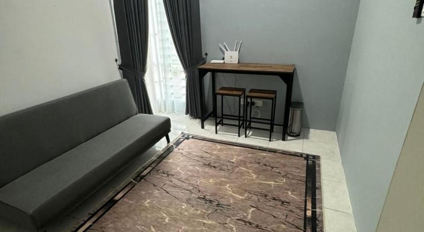 アロールスター Acik Homestay 4つ星 シングルルーム 施設