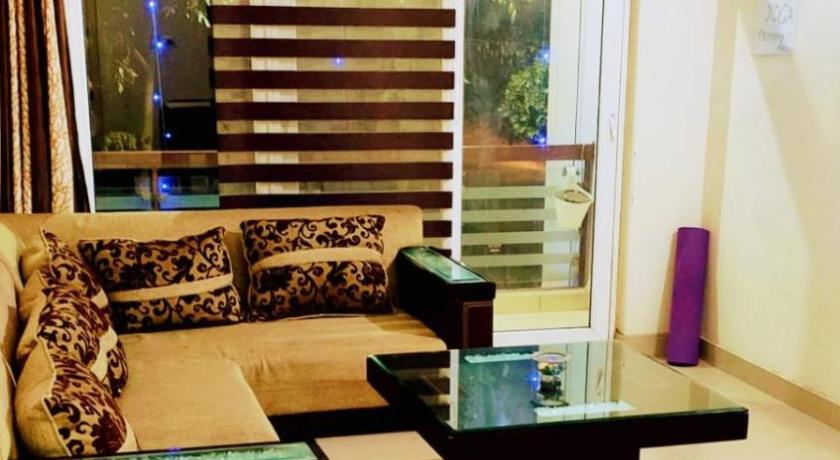 Budget Condo Family Stay 2 BHK