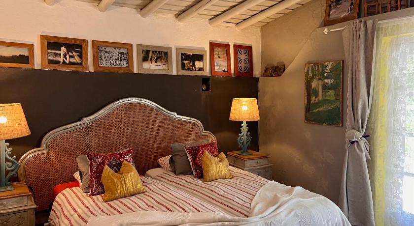 Image of Two-Bedroom House 14