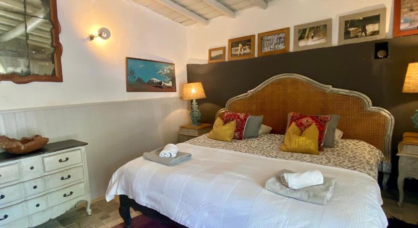 Image of Two-Bedroom House 13