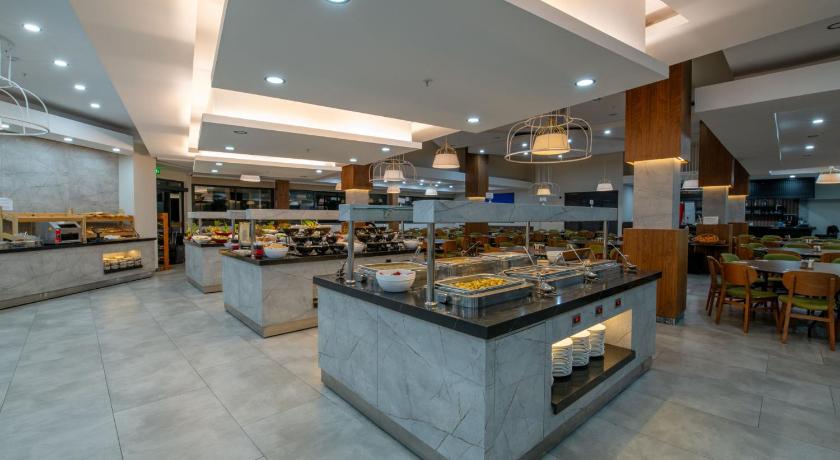 カラビュク Ramada Resort by Wyndham Pamukkale Thermal 5つ星 ホテル ロビー