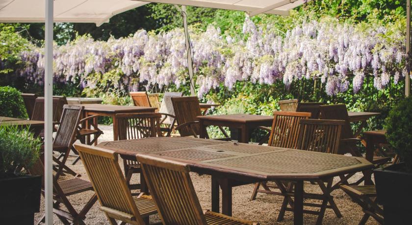 圣吉龙 Hotel Logis - Chateau de Beauregard 3星级 酒店 大堂