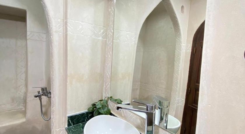 Image of Rkia Suite 2