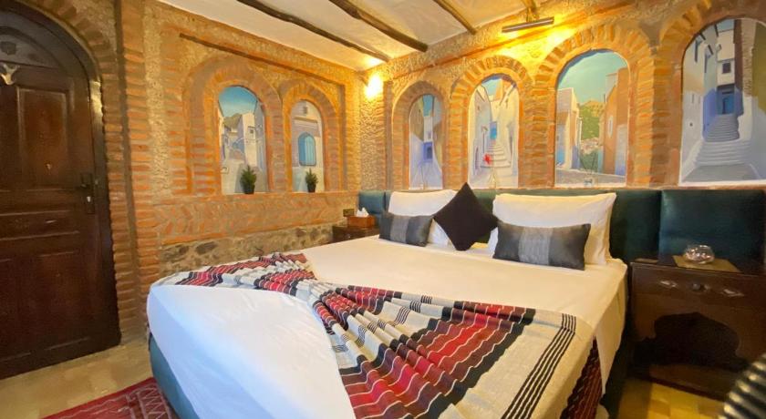 Image of Large Double Room 0