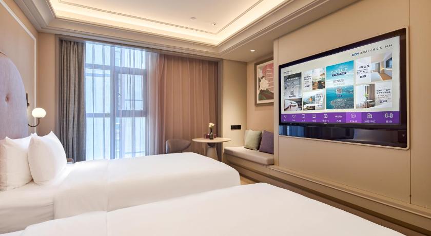 Image of Standard Room with One Queen-Size Bed 0