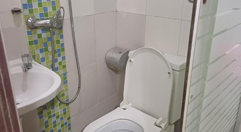 DREAMNEST GUESTHOUSE (Tsim Sha Tsui) - image 14
