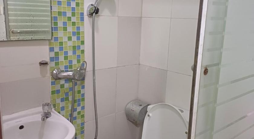 DREAMNEST GUESTHOUSE (Tsim Sha Tsui) - image 13