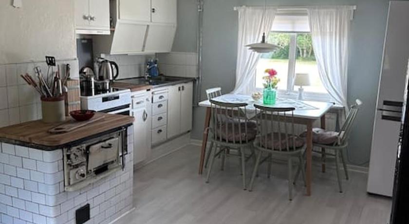 Seaside house in a old farm near Falkenberg, 500m to beach