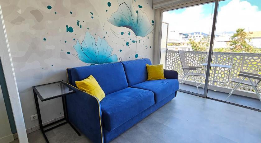 Immagine di Appartamento Monolocale con Balcone (Studio Apartment with Balcony) 1