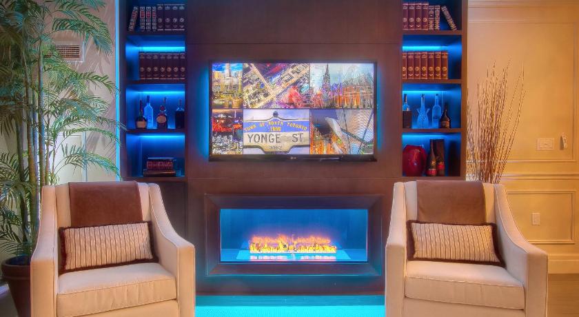Sky Suites Yorkville photo