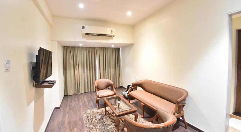 The Aarya A Smart Business Hotel – Bombay/ Mumbai, KY