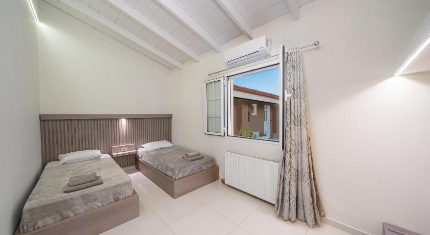 Image of Junior Suite with Sea View 3