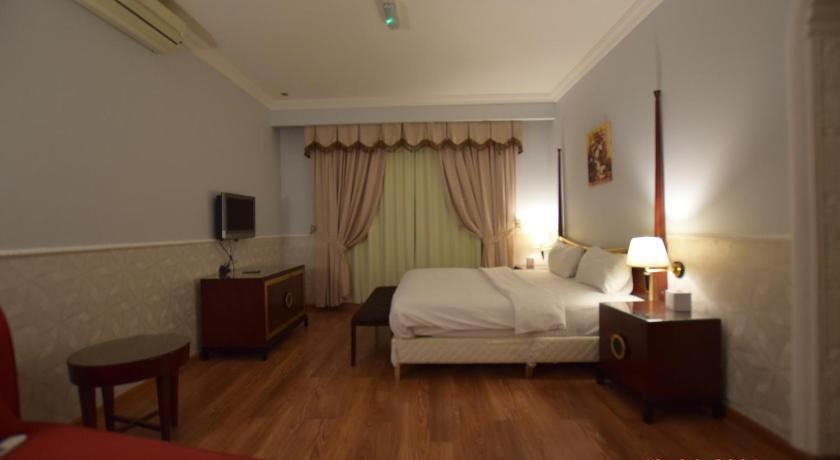 Image of Executive Suite 1