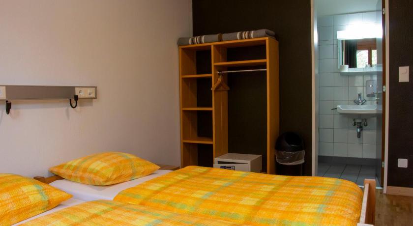 Image of Quadruple Room with Private Toilet 4