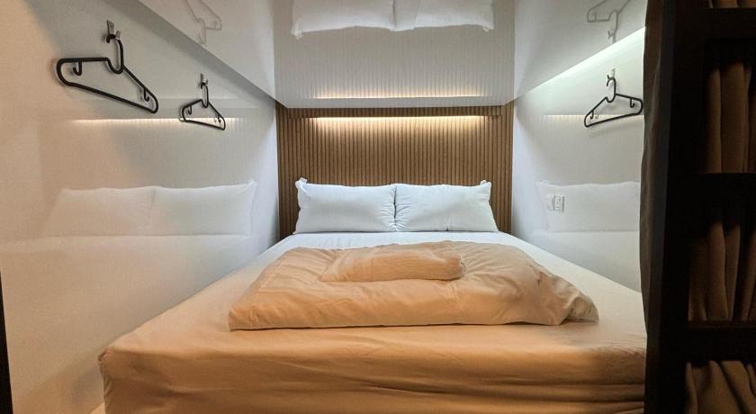 Image of Bed in 10-Bed Mixed Dormitory Room 1