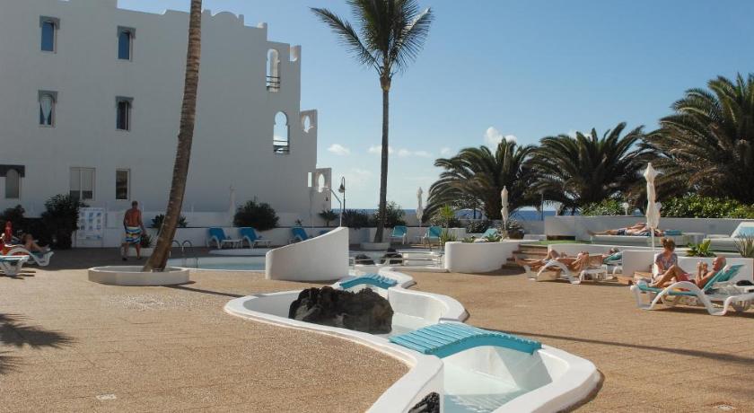 Neptuno Suites - Adults Only