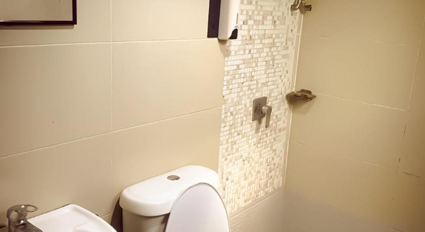 TM Hotel - image 7