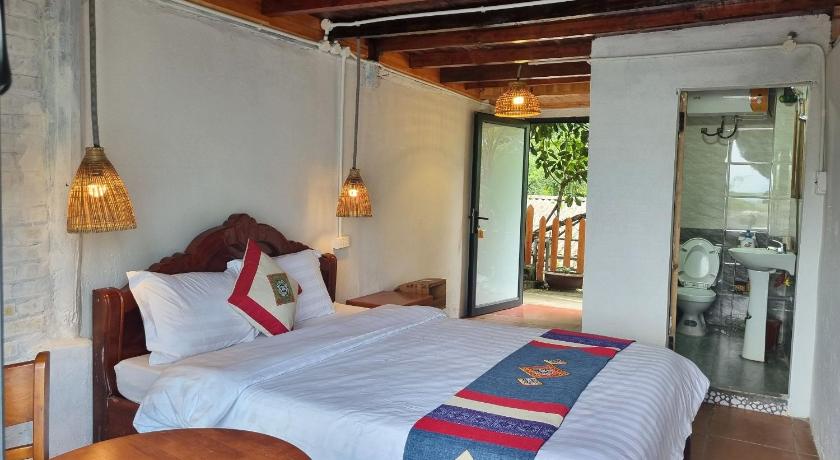 Image of Double Room with Mountain View 3