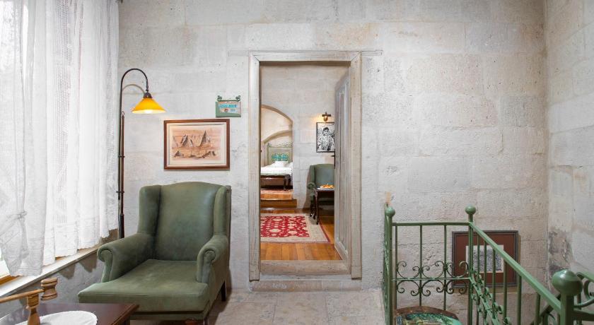 Terra Cave Hotel - image 10