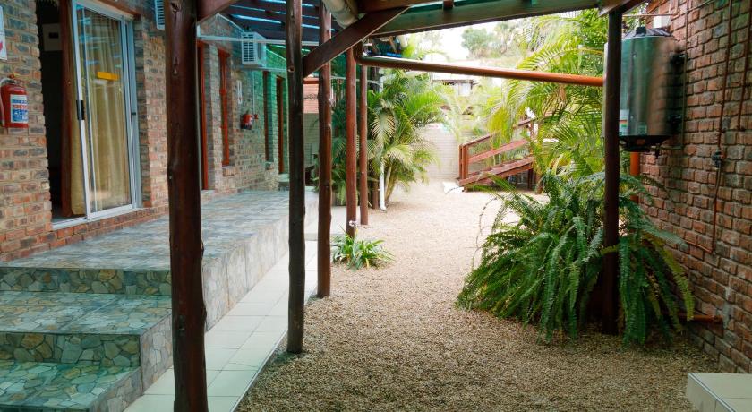 Best Hotels in Strelitzia Park, Uitenhage, South Africa - Book online from  R657