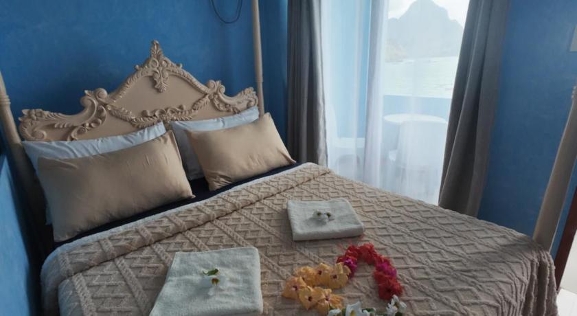 La Salangane Beach Hotel-Downtown – El Nido, WI