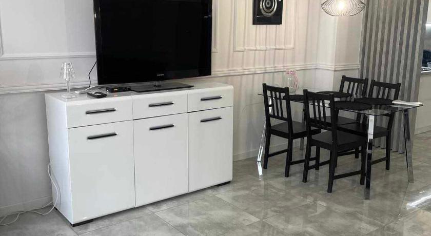 Poli House Premium
