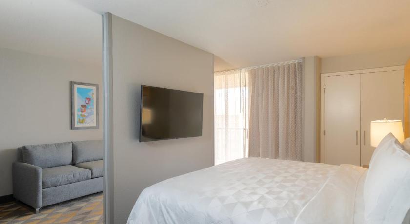 Image of King Suite 3