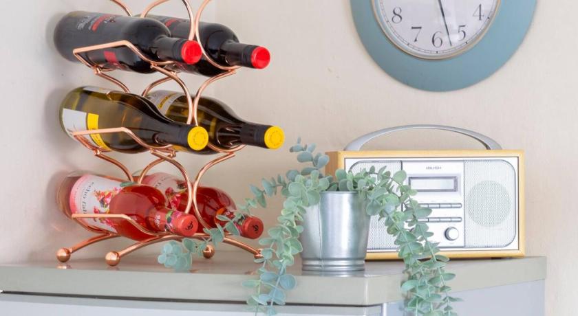 布兰福德论坛 The Hideaway, lovely cosy place in Blandford Forum, Dorset 4星级 单人房 餐厅