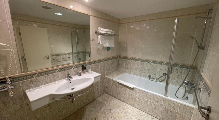 Üzleti szoba kétszemélyes ággyal (Business Double Room) fotója 6