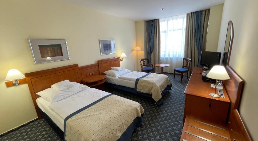 Szoba kétszemélyes ággyal vagy 2 külön ággyal (Double or Twin Room) fotója 0