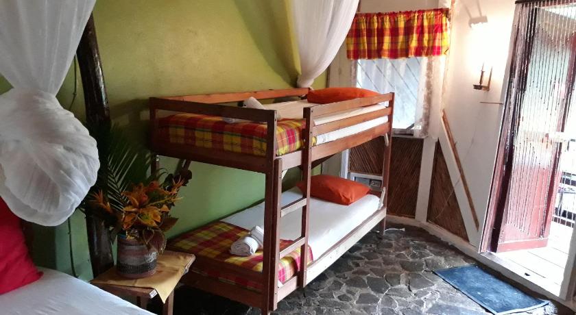 Image of Family Room 14