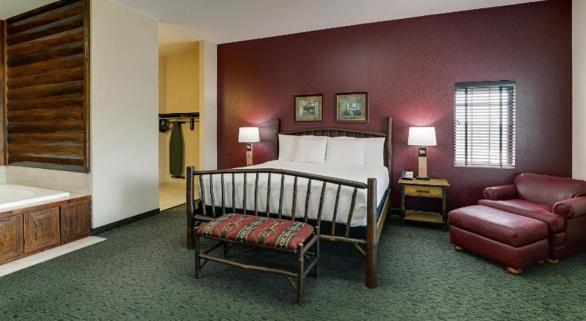 Image of Suite with Hot Tub 0