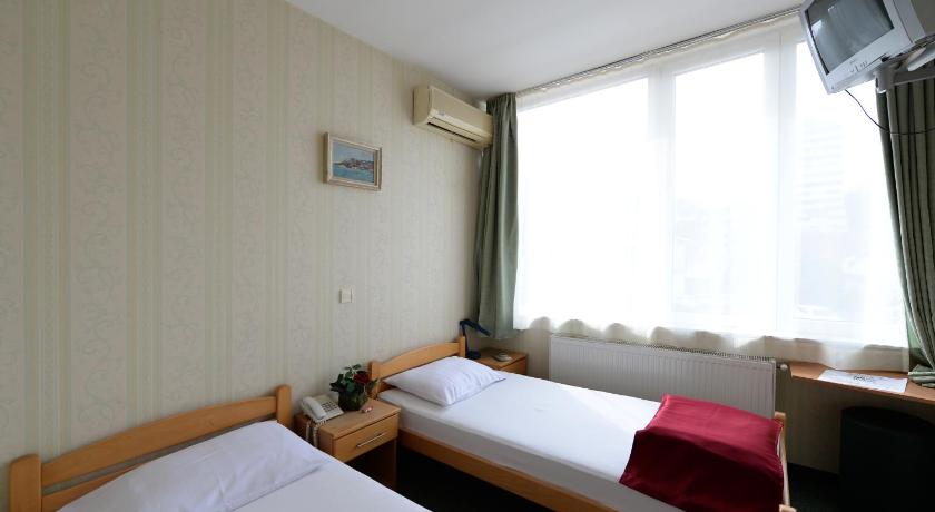 베오그라드 Hotel Slodes 3성급 호텔 레스토랑