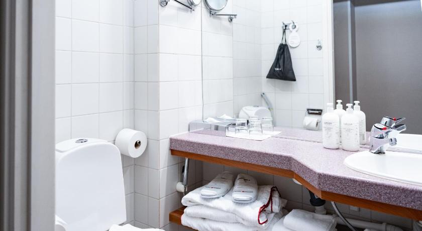 "Superior" klases divvietīgs numurs (1&nbsp;gulta) (Superior Double Room) attēls 2