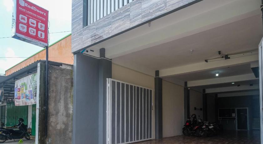 RedDoorz near Laweyan Gentan – Sukoharjo, SD
