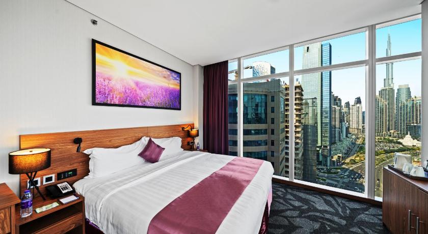 Image of Deluxe Room with Burj Khalifa View 4