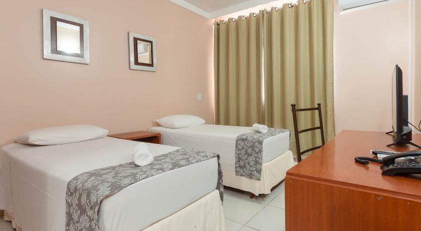 Image of Standard Triple Room with 3 Single Bad 10