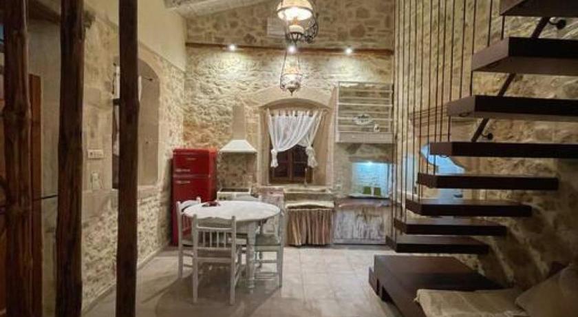 Image of One-Bedroom House 7