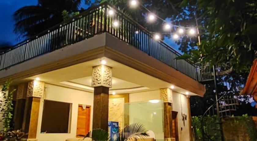 バリ Puri Abian Ari Villa by The Lavana 4つ星 ホテル レストラン