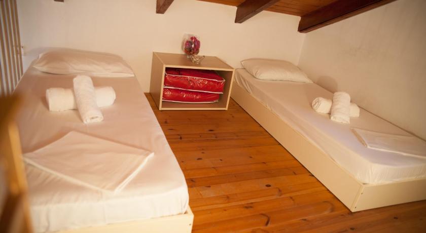 Image of Split Level Sea View (2 Adults) - 1st Floor 12