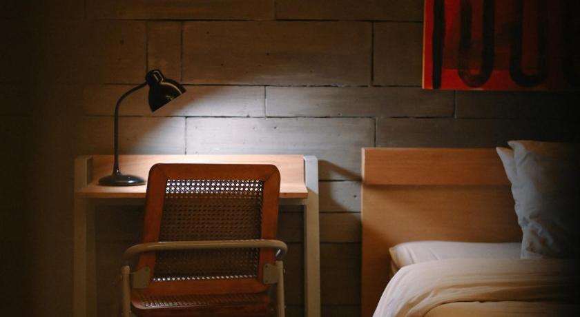 Image of Red Room 14
