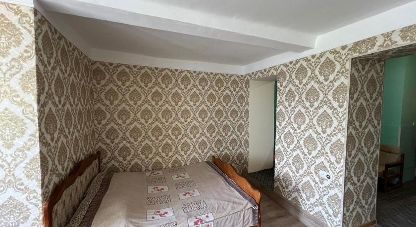 Image of Quadruple Room with Lake View 6